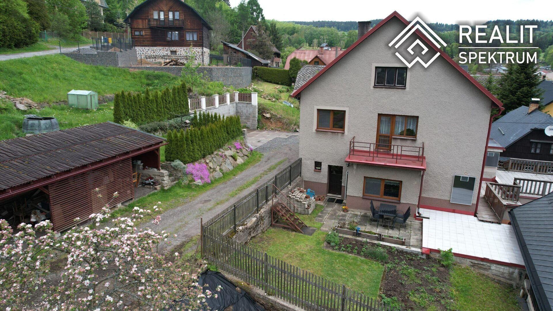 Prodej domu 7+2kk, 209 m²