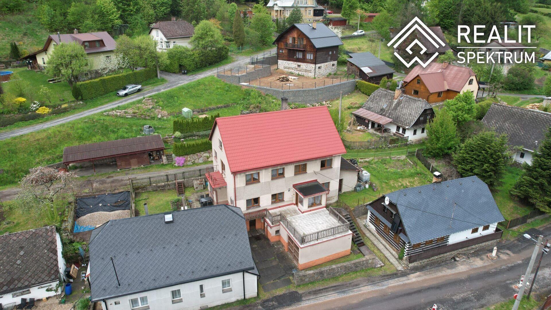 Prodej domu 7+2kk, 209 m²