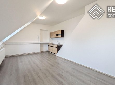 Pronájem kanceláře, 36 m²
