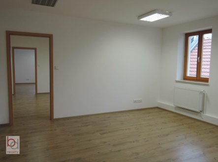 Pronájem kanceláře, 73 m² obrázek