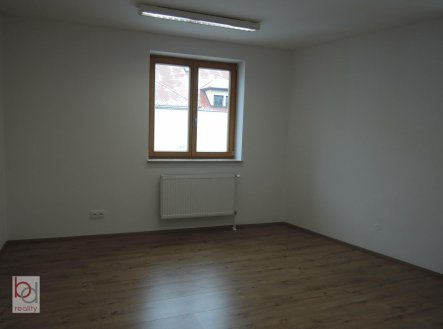 Pronájem kanceláře, 73 m²