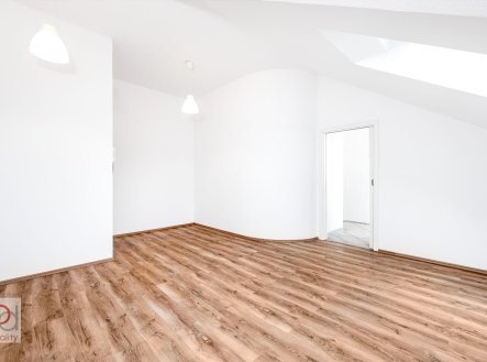 Pronájem bytu, 1+kk, 45 m²