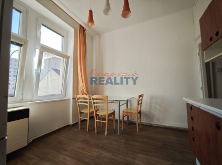 Pronájem bytu, 1+1, 64 m²