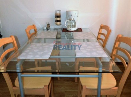 Pronájem bytu, 1+1, 64 m²