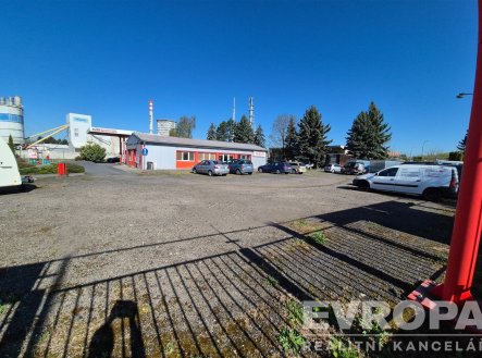 Prodej komerčního objektu, průmyslový areál, 192 m²