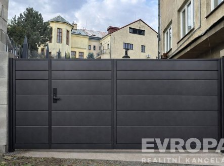 Pronájem skladu, 85 m²
