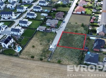 . | Prodej - pozemek pro bydlení, 902 m²