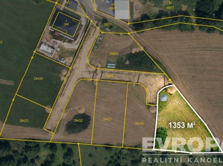Prodej pozemku pro bydlení, 1 353 m²