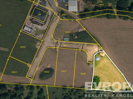 Prodej pozemku pro bydlení, 1 353 m²