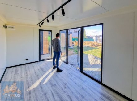 Prodej komerčního objektu, jiný, 18 m²