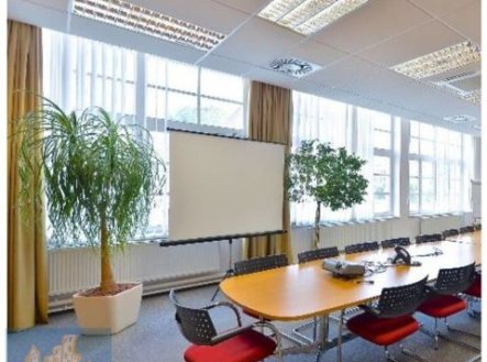 Pronájem kanceláře, 417 m²