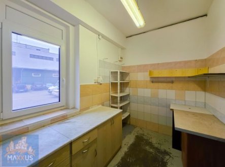 Pronájem výrobní prostory, 220 m²