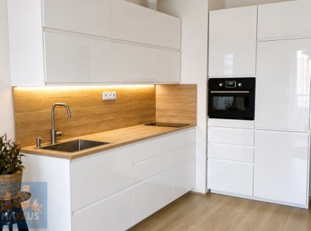 Pronájem bytu, 1+kk, 37 m²