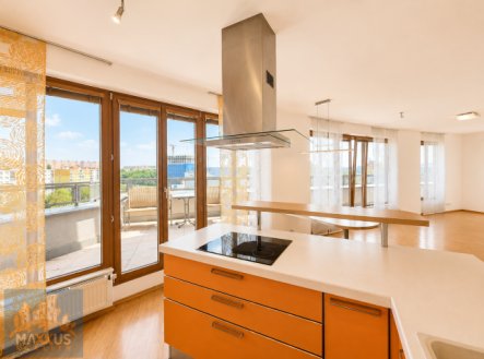 Pronájem bytu, 3+kk, 103 m²