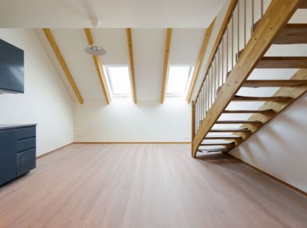 Pronájem bytu, 2+kk, 74 m²