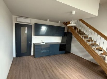 Pronájem bytu, 4+kk, 123 m²