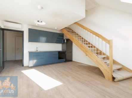 Pronájem bytu, 2+kk, 74 m²