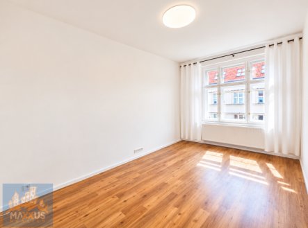 Pronájem bytu, 2+kk, 62 m²