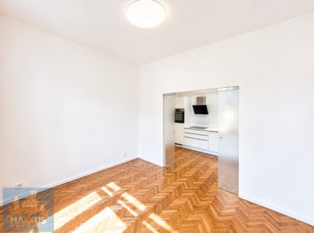Pronájem bytu, 2+kk, 62 m²