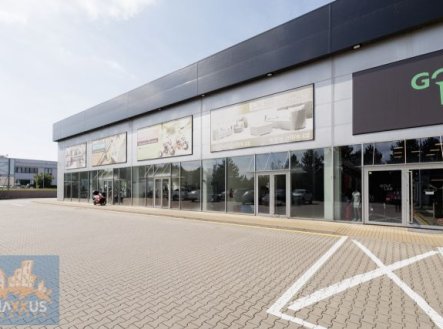 Pronájem obchodní prostory, 142 m²