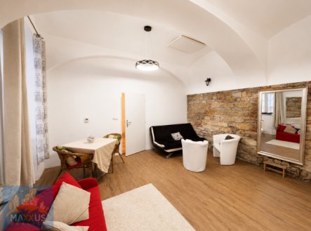 Pronájem bytu, 1+1, 49 m²