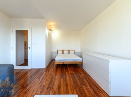 Pronájem bytu, 1+kk, 37 m²