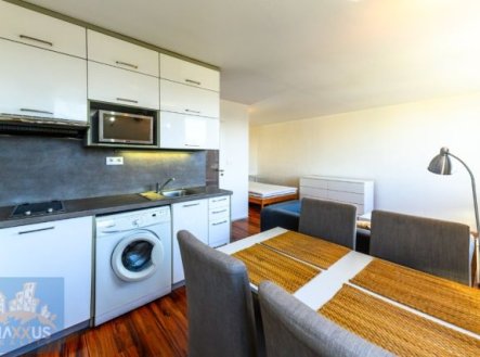 Pronájem bytu, 1+kk, 37 m²