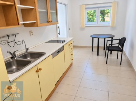 Pronájem bytu, 2+1, 88 m²