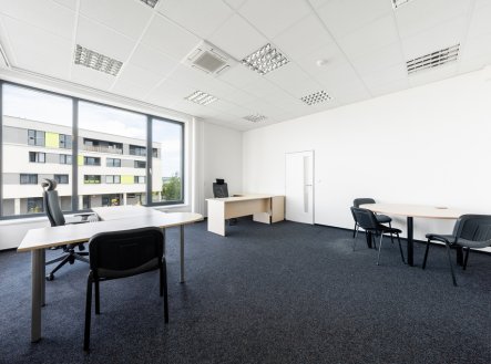 Pronájem kanceláře, 76 m²
