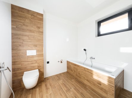 Pronájem domu/vily, 179 m²