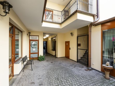 Pronájem obchodní prostory, 24 m²