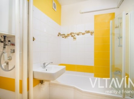 Pronájem bytu, 3+kk, 60 m²