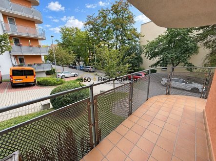 Pronájem bytu, 2+kk, 62 m²