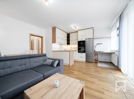 Pronájem bytu, 2+kk, 100 m²