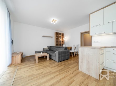 Pronájem bytu, 2+kk, 100 m²