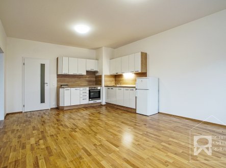 Pronájem bytu, 2+kk, 63 m²