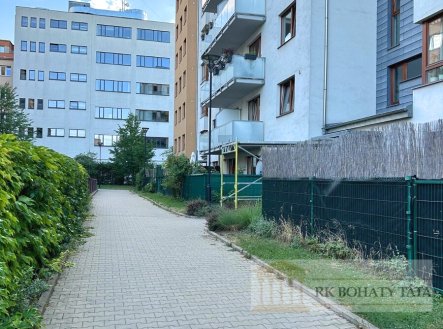 Pronájem bytu, 1+kk, 38 m²