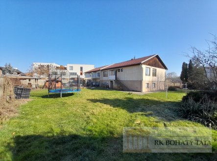 Pronájem domu/vily, 177 m²