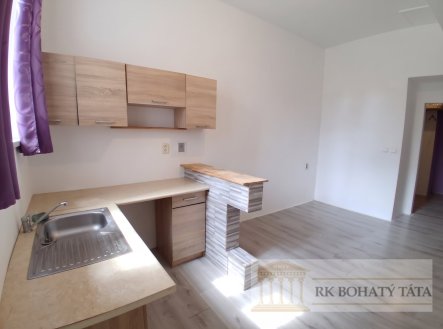 Pronájem komerčního objektu, sklad, 26 m²