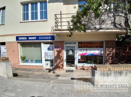 Pronájem obchodní prostory, 140 m²