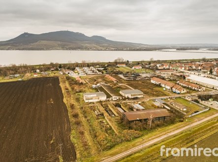 Prodej pozemku pro komerční výstavbu, 9 422 m²