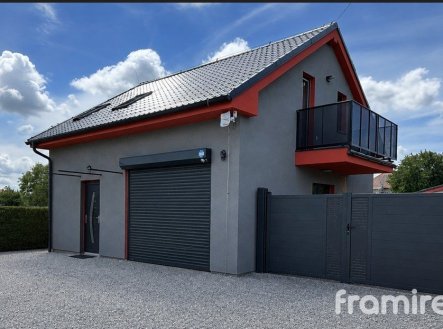 Pronájem bytu, 2+kk, 75 m²