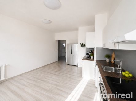 Pronájem bytu, 3+kk, 106 m²