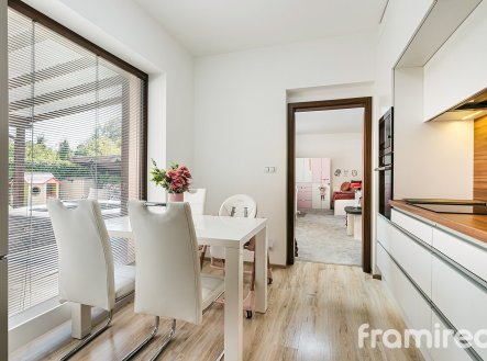 Pronájem bytu, 3+kk, 80 m²