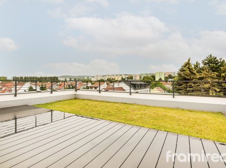 Pronájem bytu, 2+kk, 102 m²