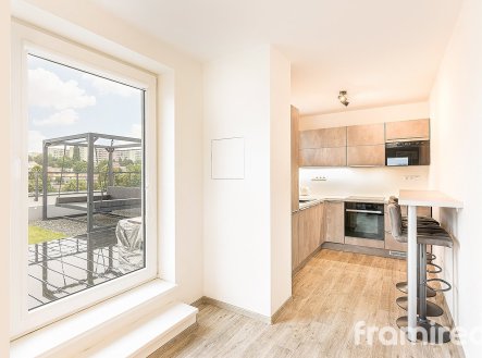 Pronájem bytu, 2+kk, 102 m²