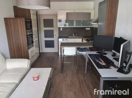 Pronájem bytu, 2+kk, 51 m²