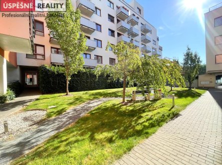 Pronájem bytu, 2+kk, 52 m²