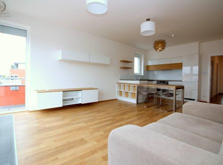 Pronájem bytu, 2+kk, 71 m² obrázek