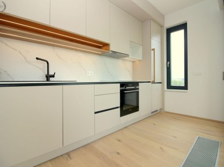Pronájem bytu, 2+kk, 58 m²